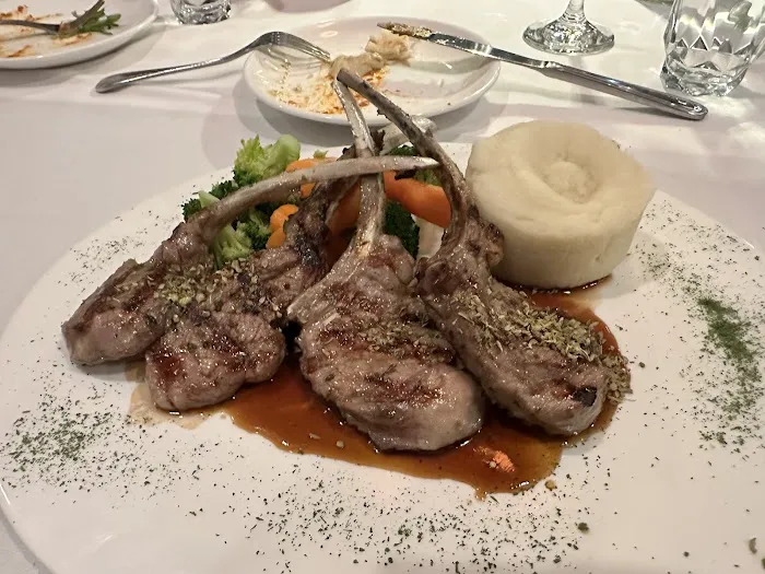 Pierre Loti Mediterranean Restaurant Picture 8