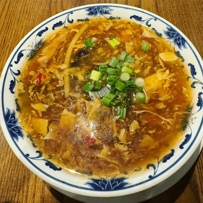 Mee Noodle Shop & Grill Picture 6