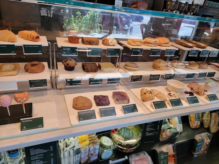 Starbucks Picture 4