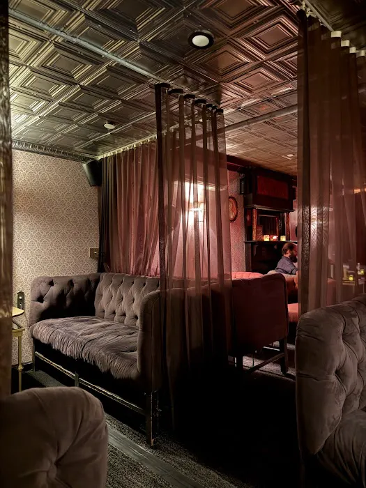 Raines Law Room Chelsea Picture 2
