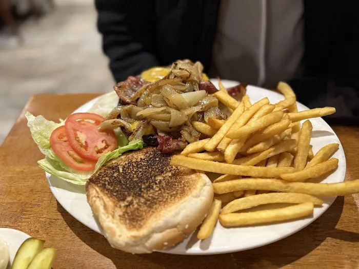 Hollywood Diner Picture 5