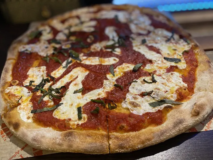 Tino's Artisan Pizza Co. Picture 3