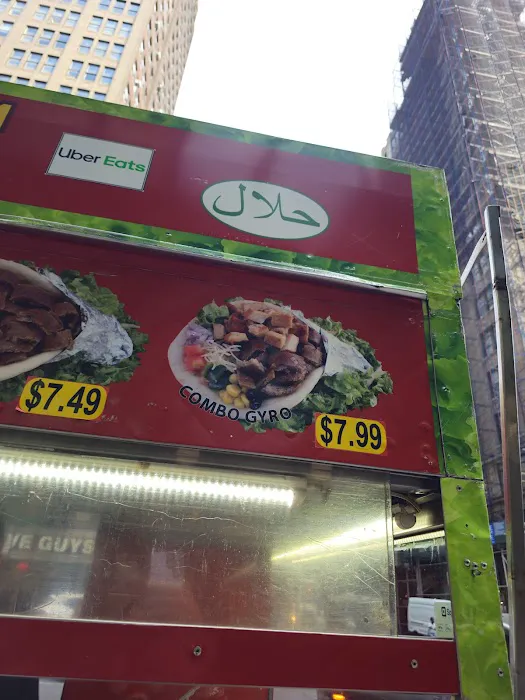 Rafiqi's food cart Picture 3