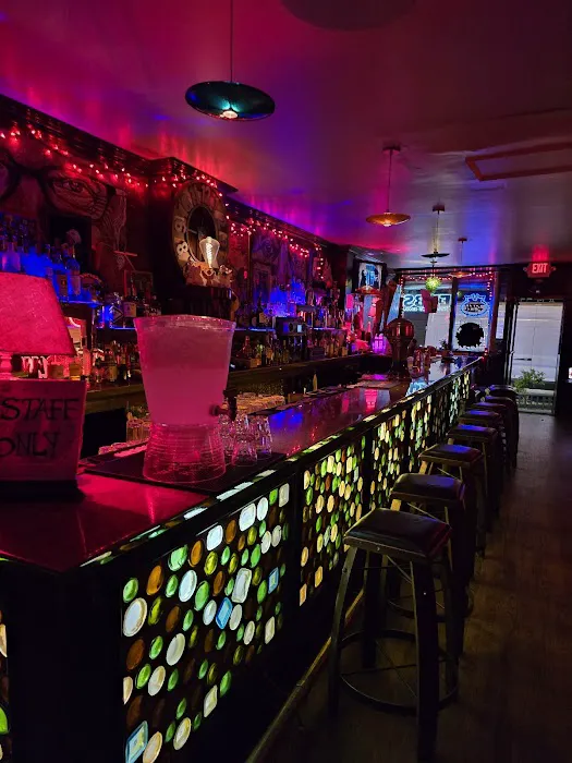 ReVision Lounge and Gallery Picture 6