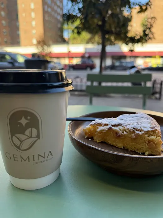Gemina Coffee Shop Picture 6