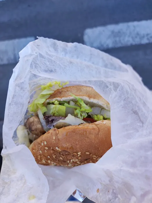 Stuyvesant Gourmet Deli Picture 3