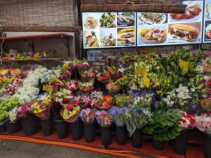 Stuyvesant Gourmet Deli Picture 5