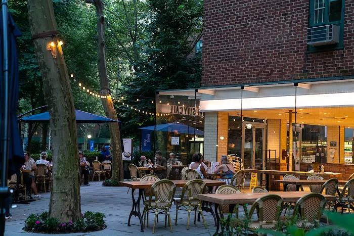 Five Stuy Cafe Picture 10