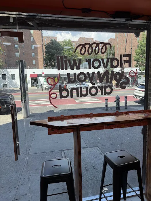 Yoyo Chicken ( 1th Ave ) Picture 2