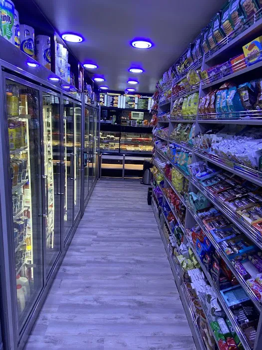 Mike deli & convenience Picture 3