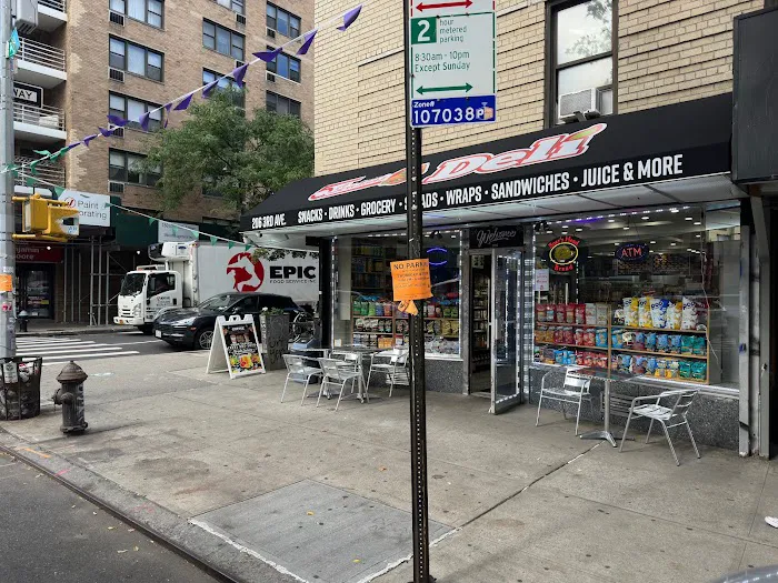 5 senses deli Picture 7