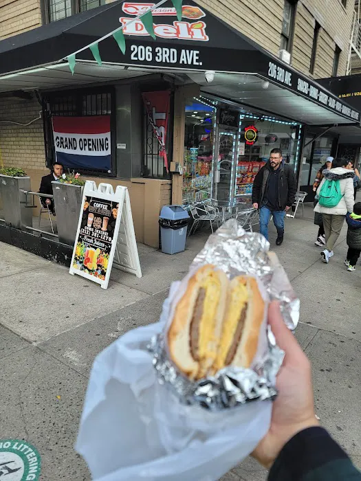 5 Seasons Deli Picture 4