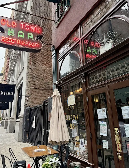 Old Town Bar Picture 3