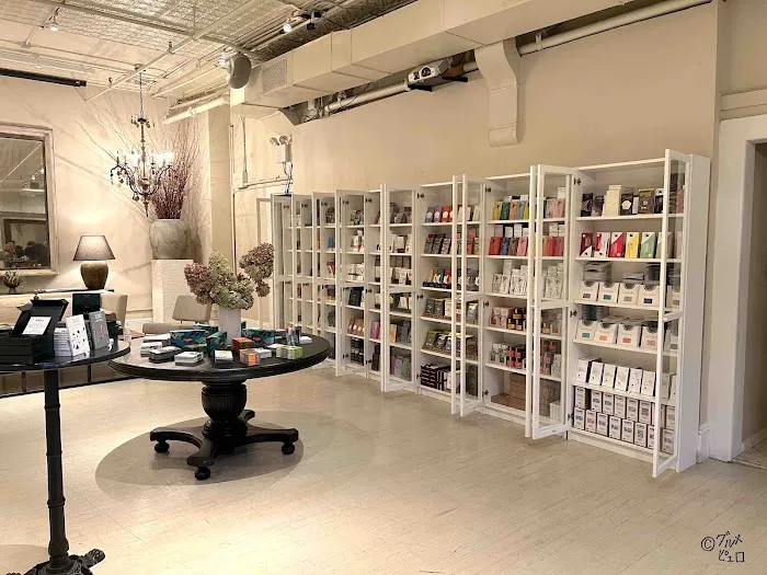 Cocoa Store Picture 8