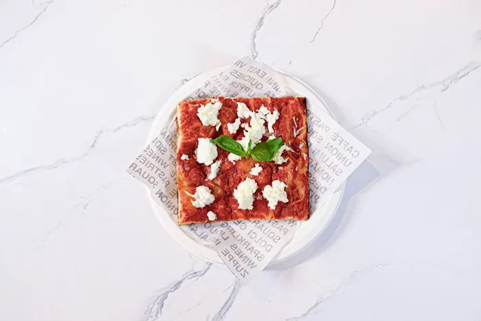 La Pizza by Tarallucci e Vino Picture 9