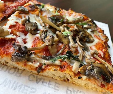 La Pizza by Tarallucci e Vino