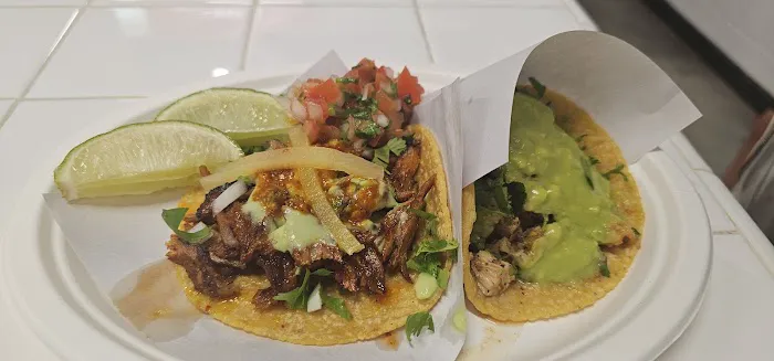Los Tacos No.1 Picture 1
