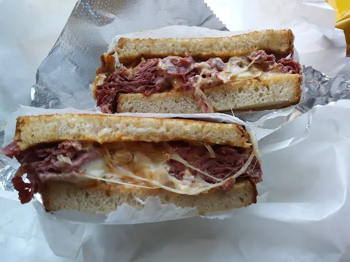 Square Deli Picture 9