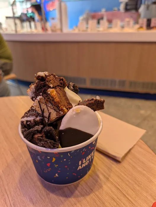 16 Handles Picture 1