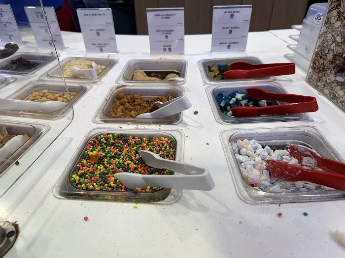16 Handles Picture 9