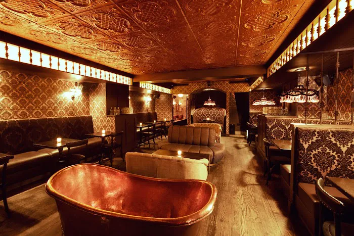 Bathtub Gin Picture 10