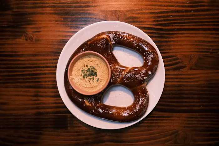 Twist Bar Picture 6