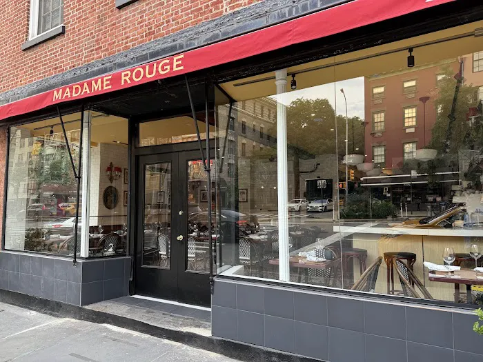 Madame Rouge Picture 10