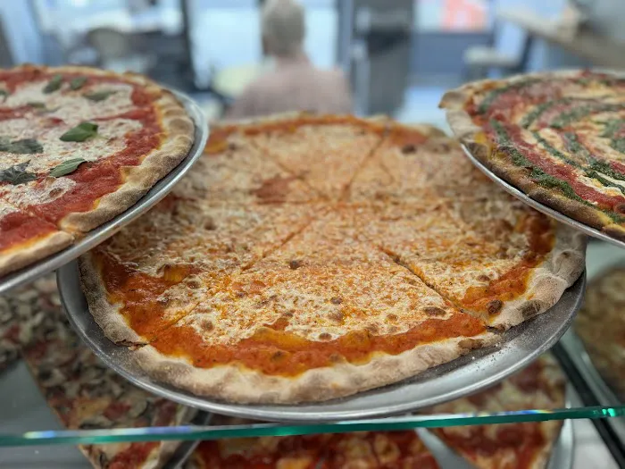 Baggios Pizzeria Picture 3