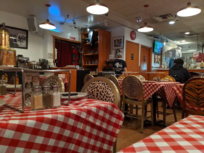 Limelight ™ Original Famous Coal Fired Brick Oven Pizzeria NYC Picture 2