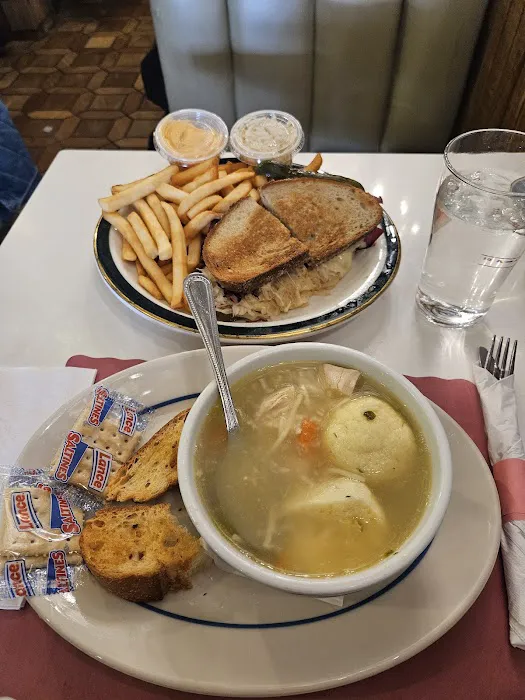 Chelsea Square Diner Picture 2