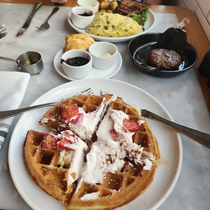 Empire Diner Picture 7