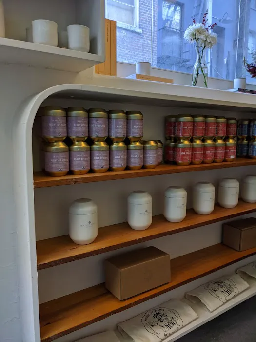 HOUSE of WARIS Botanicals Picture 4