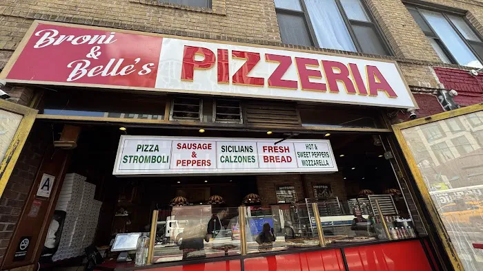 Broni & Belle's Pizzeria Picture 5