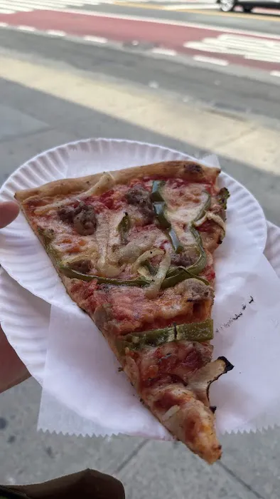 Broni & Belle's Pizzeria Picture 9