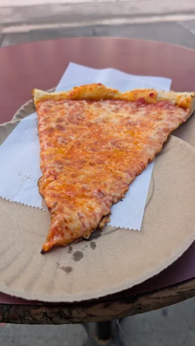 Broni & Belle's Pizzeria Picture 8