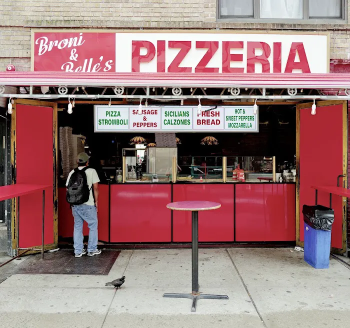 Broni & Belle's Pizzeria Picture 7