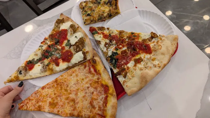 Roma Pizza Picture 7