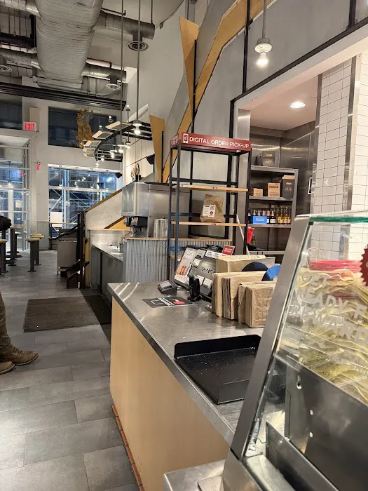 Chipotle Mexican Grill Picture 4