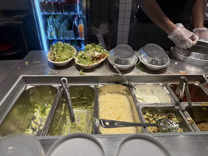 Chipotle Mexican Grill Picture 8