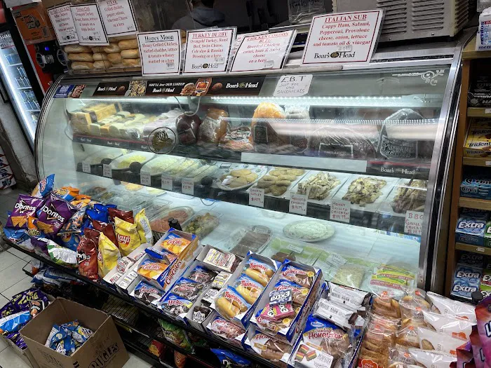 325 Dreamland Deli Picture 2