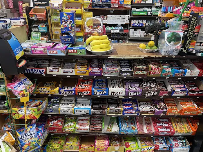 325 Dreamland Deli Picture 10