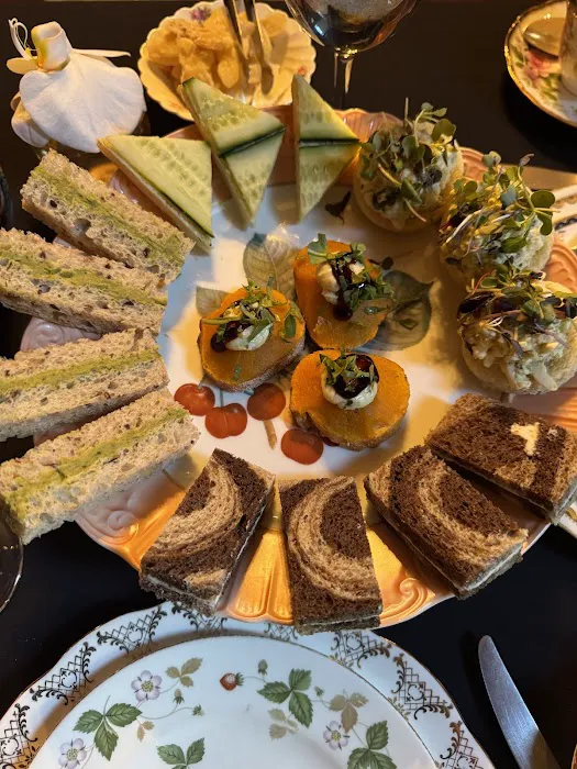 Lady Mendl's Tea Salon Picture 8