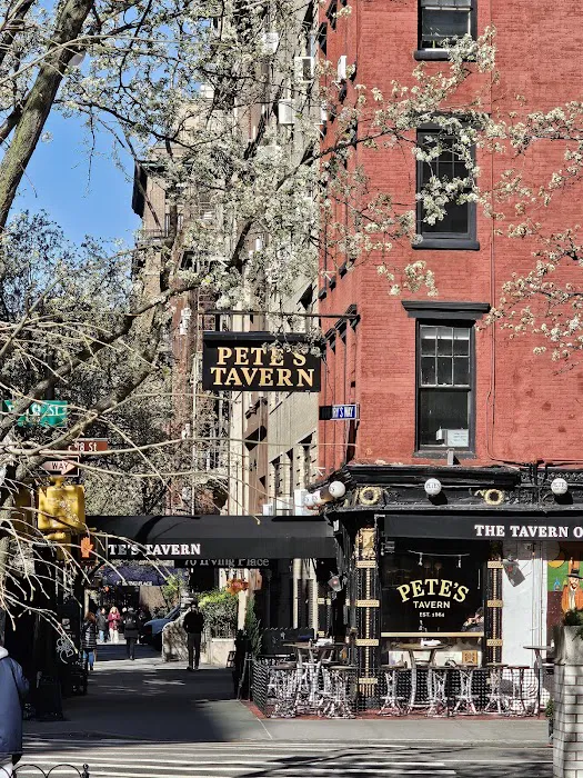 Pete's Tavern Picture 5