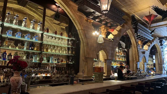 Lillie's Victorian Establishment Picture 9
