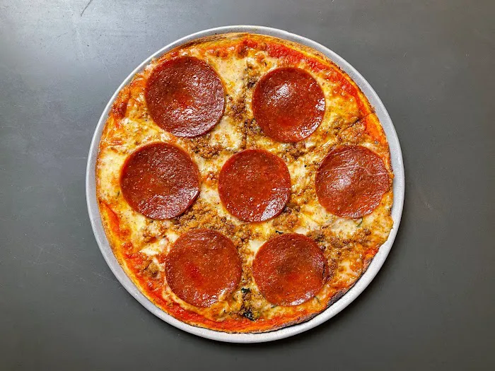 Tappo NYC Thin Crust Pizza Picture 3