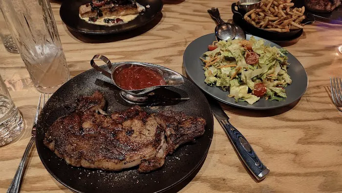 Vinyl Steakhouse Picture 6