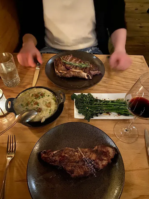 Vinyl Steakhouse Picture 10