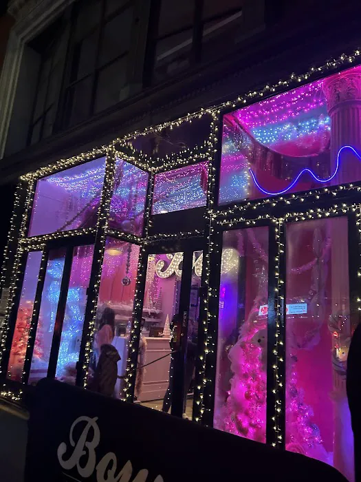 Pink Wonderland New York - Christmas Bar Picture 8
