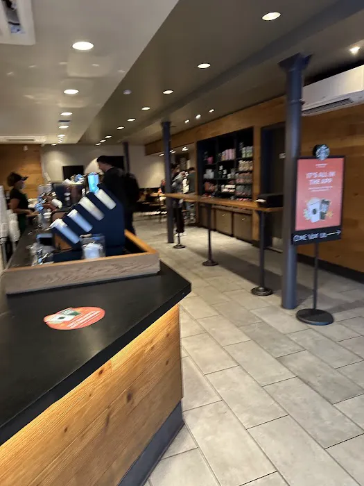 Starbucks Picture 2