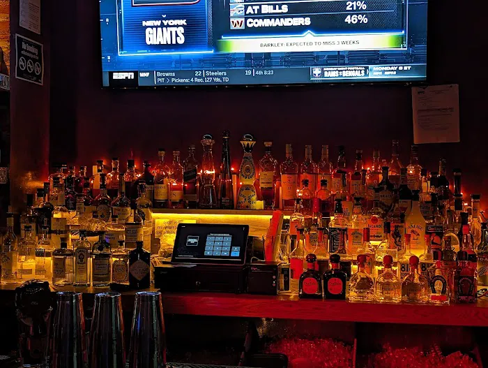 Whiskey Roxx Picture 8